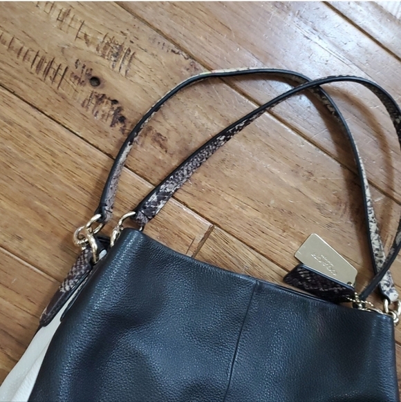 Coach Phoebe exotic trim hobo bag - Picture 4 of 16